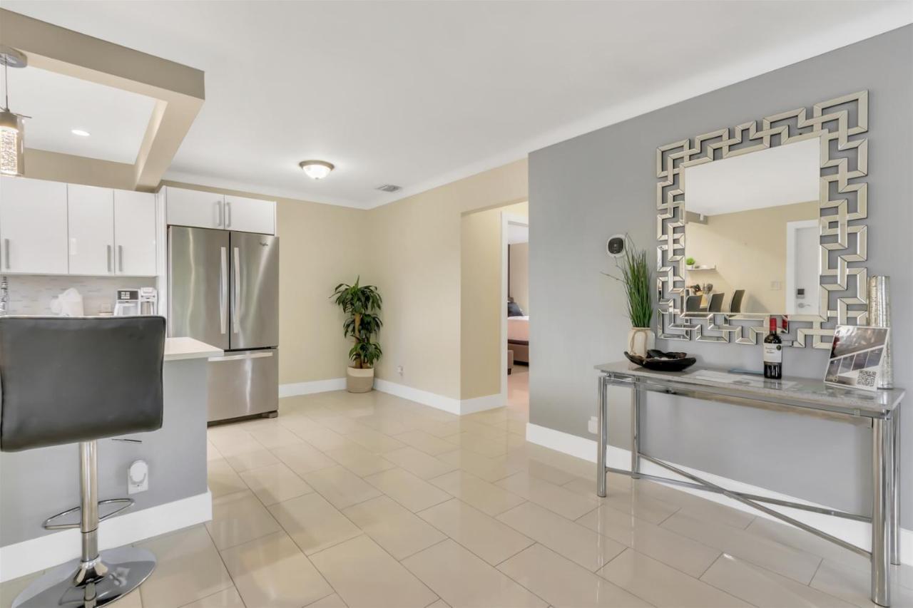 Bright Pompano Beach With Pool Access エクステリア 写真