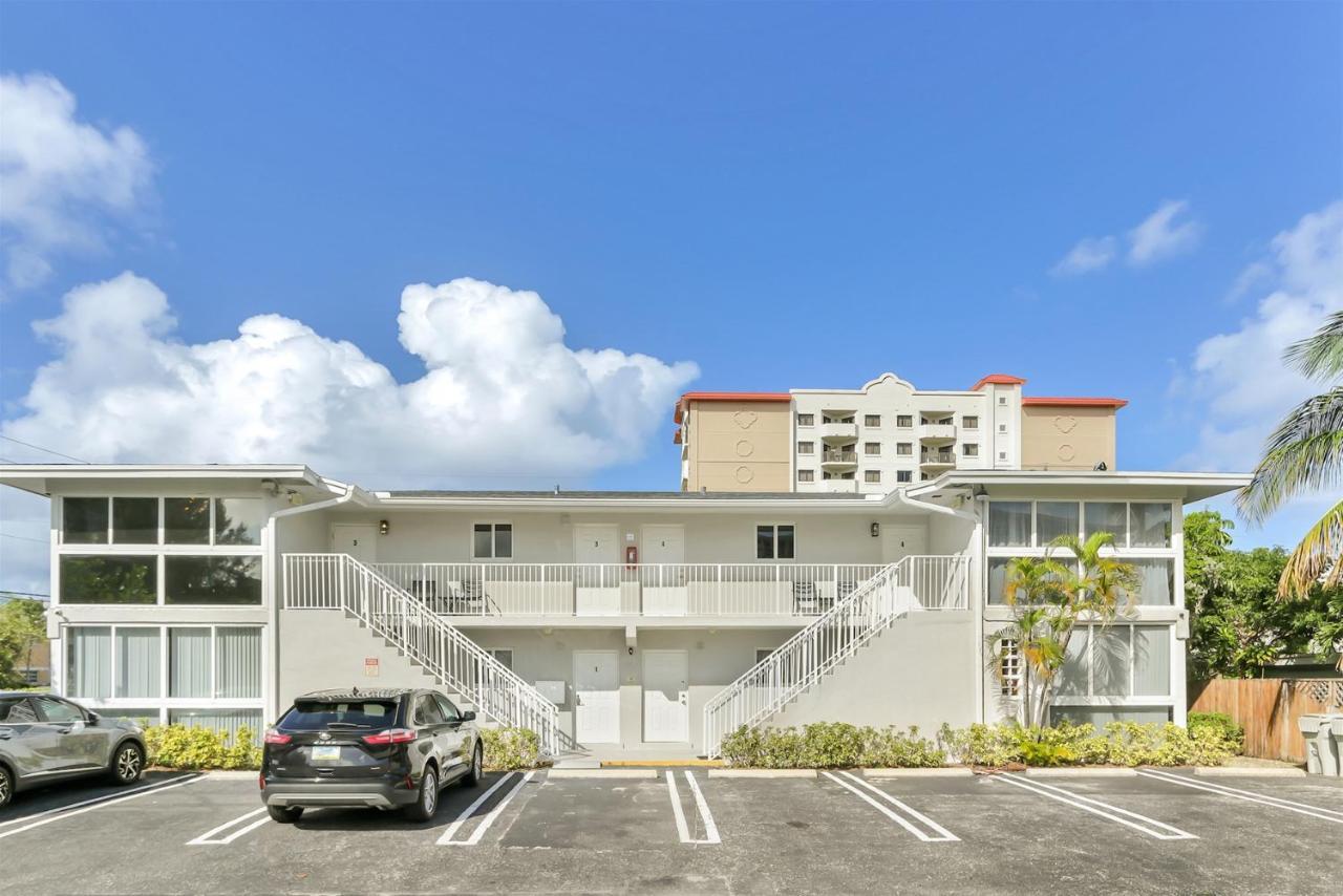 Bright Pompano Beach With Pool Access エクステリア 写真