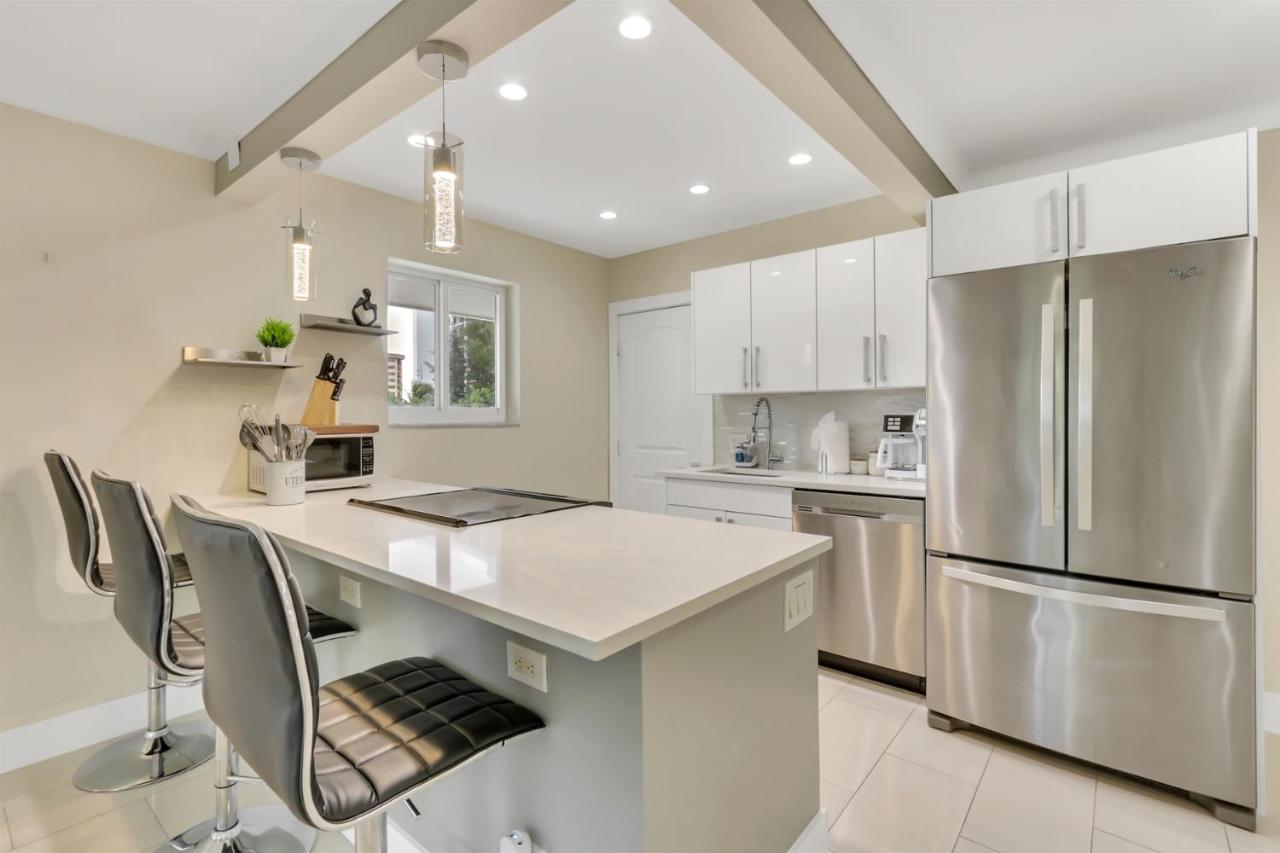 Bright Pompano Beach With Pool Access エクステリア 写真
