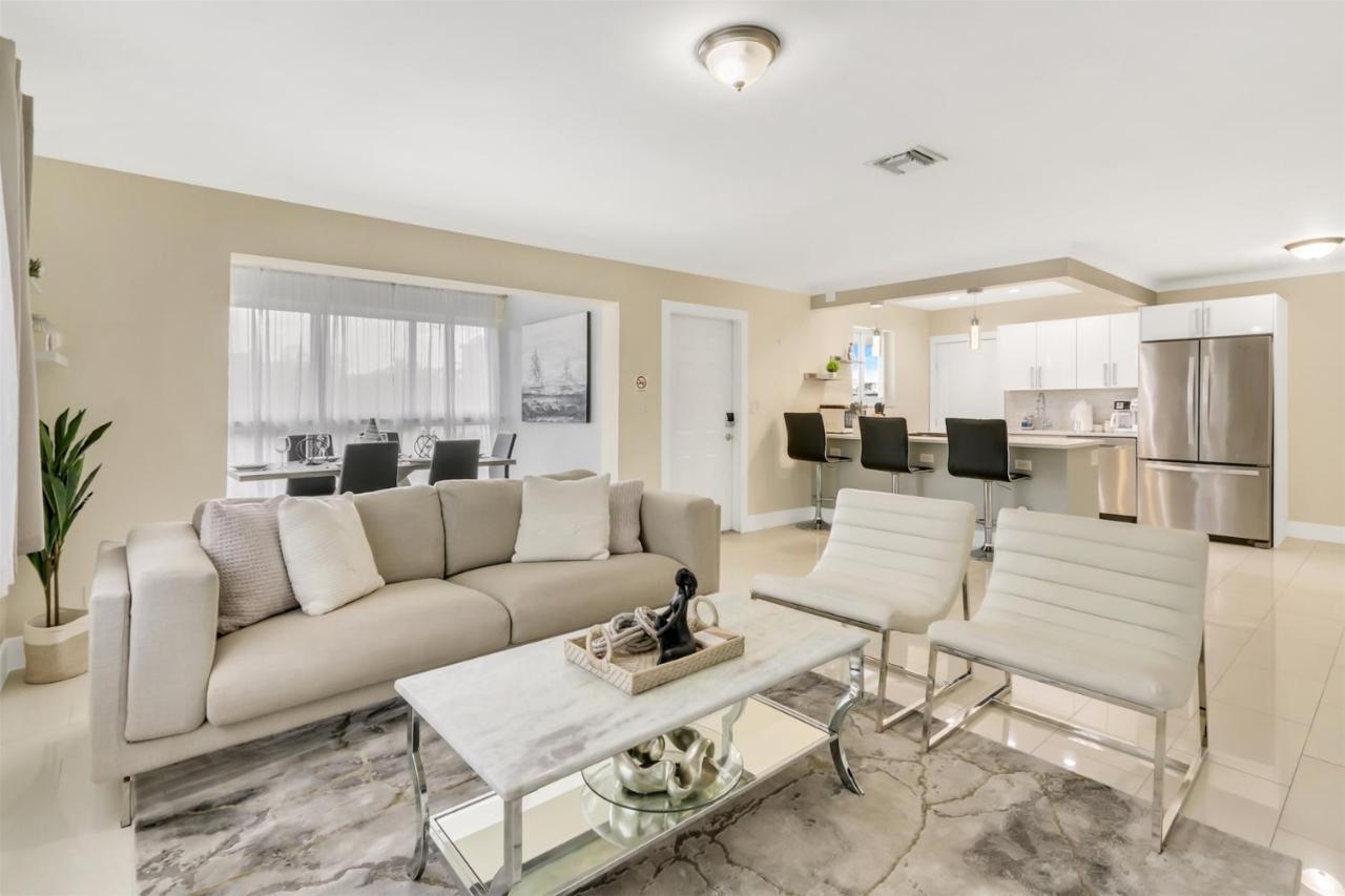 Bright Pompano Beach With Pool Access エクステリア 写真